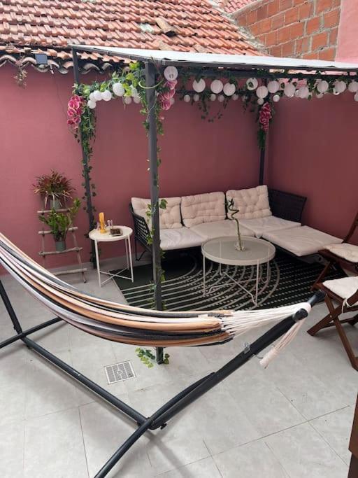Luxury Artistic Digital Nomad Getaway W/ Terrace Apartment Lisbon Exterior photo