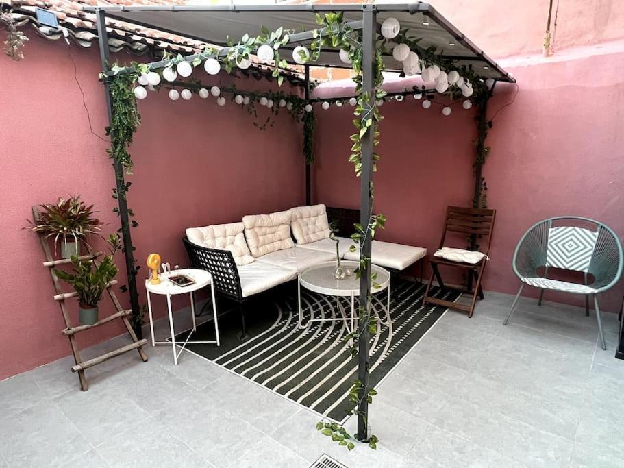 Luxury Artistic Digital Nomad Getaway W/ Terrace Apartment Lisbon Exterior photo