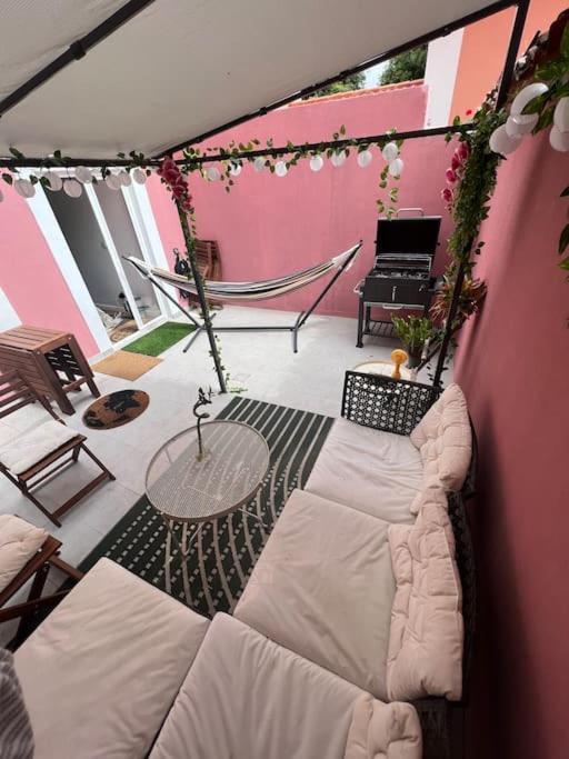 Luxury Artistic Digital Nomad Getaway W/ Terrace Apartment Lisbon Exterior photo