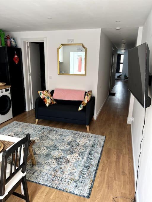 Luxury Artistic Digital Nomad Getaway W/ Terrace Apartment Lisbon Exterior photo