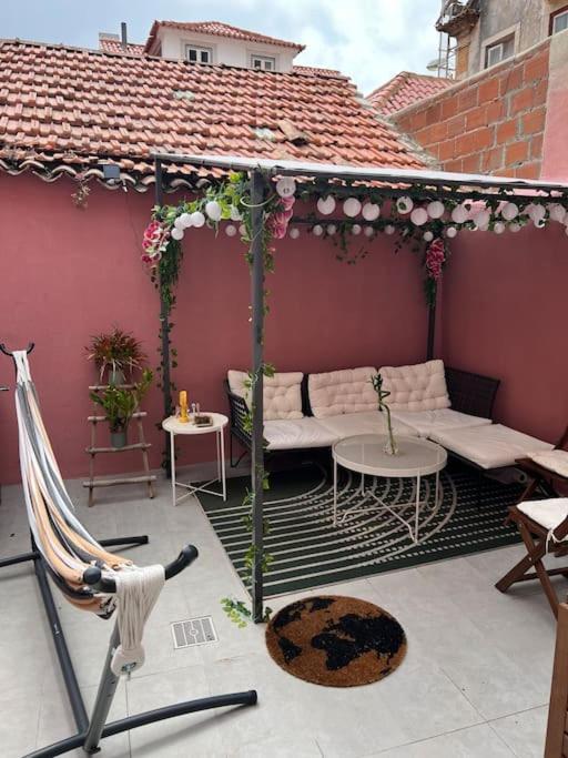 Luxury Artistic Digital Nomad Getaway W/ Terrace Apartment Lisbon Exterior photo